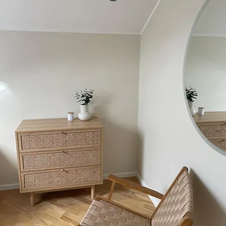 Sus Flat 7 *
