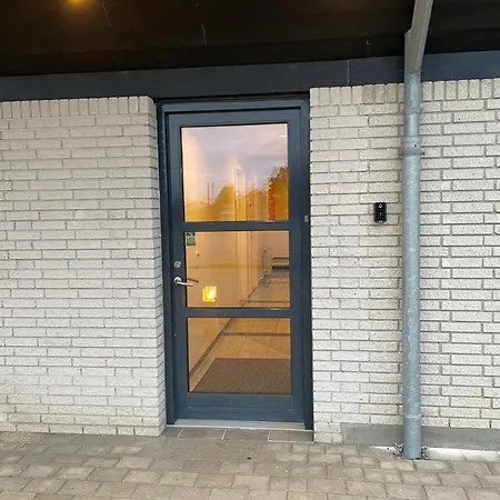 Sus Flat 7 شقة Ishøj